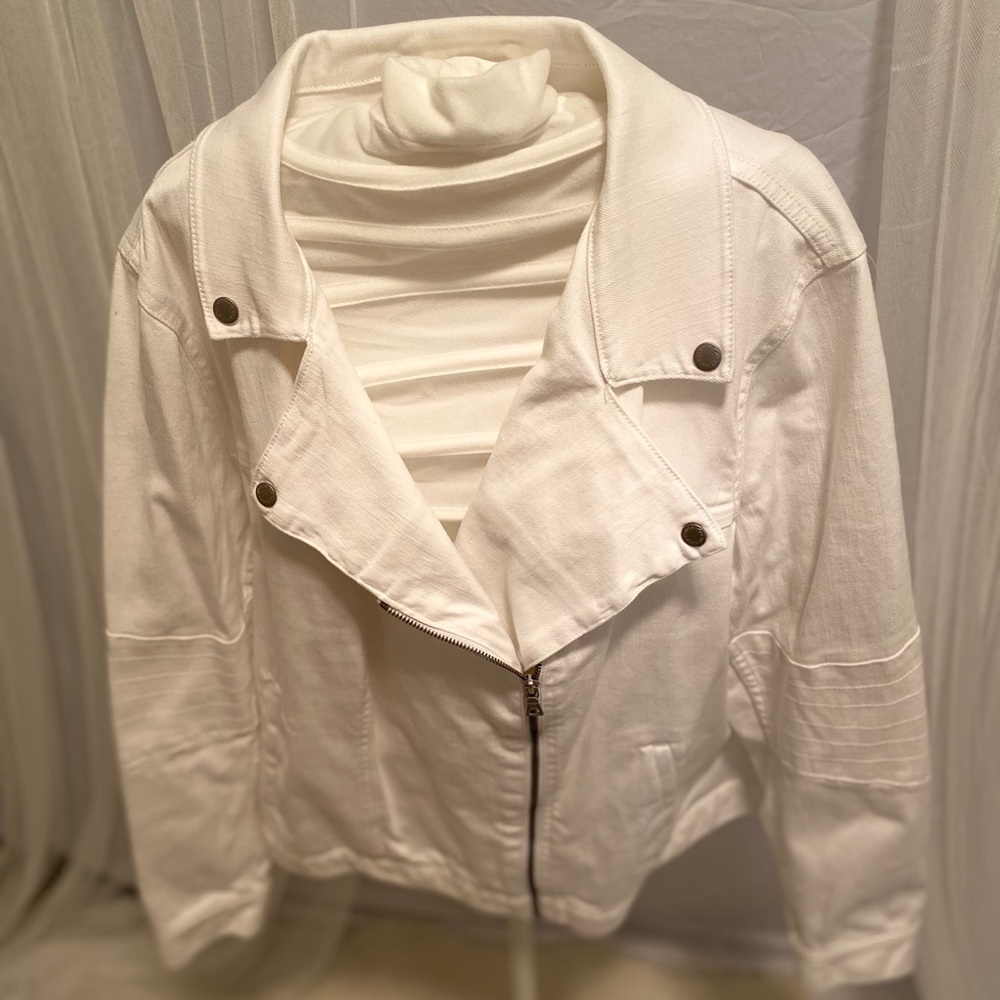 Two By Vince Camuto White Jean Jacket/ Size 3X
